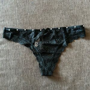 Victoria’s Secret Black Very Sexy Thong/String